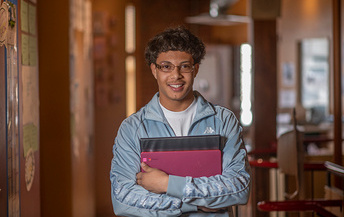 RiseUpCommunitySchool_Photoshoot_0123_156_800px.jpg